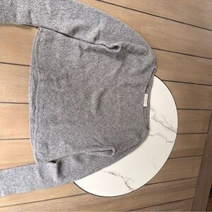 Abercrombie & Fitch Heather Gray Women's Sweater